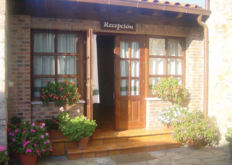 Hotel Rural Entremontes Onís Buitenkant foto